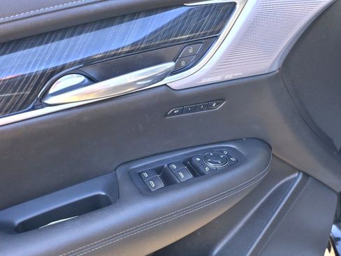 Certified 2022 Cadillac XT6 Premium Luxury w/ Technology Package image 34