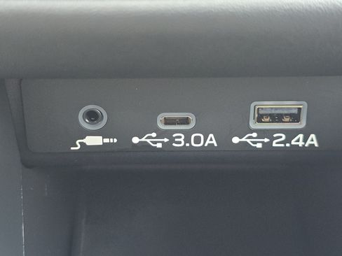 Certified 2025 Subaru Outback Limited AWD/4WD image 13
