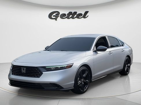 Used 2023 Honda Accord Sport image 1