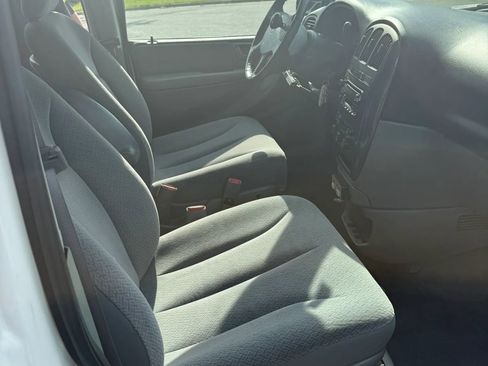 Used 2006 Dodge Grand Caravan SXT FWD image 19