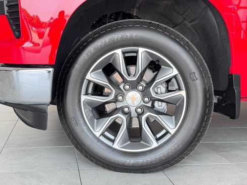 Certified 2025 Chevrolet Silverado 1500 LT image 4