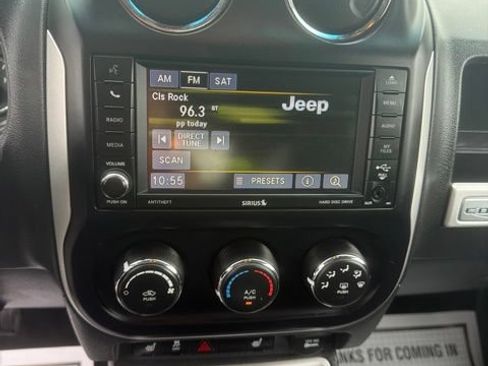 Used 2017 Jeep Compass High Altitude AWD/4WD image 19