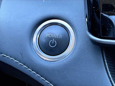 Certified 2024 Toyota Highlander XLE image 35