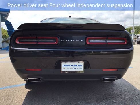 Used 2015 Dodge Challenger SXT Plus w/ Driver Convenience Group RWD image 9