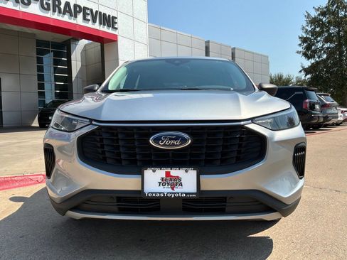 Used 2024 Ford Escape Active FWD image 3