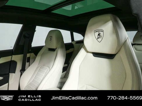 Used 2025 Lamborghini Urus SE image 5