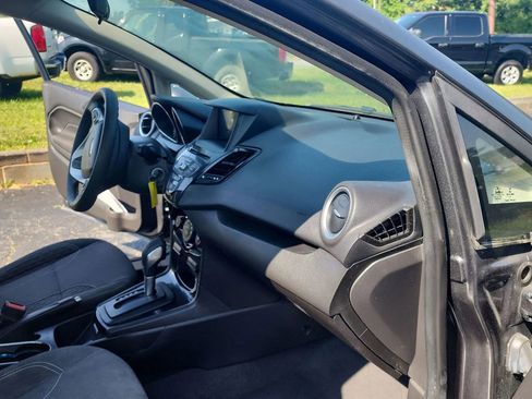 Used 2019 Ford Fiesta SE w/ Equipment Group 201A FWD image 14
