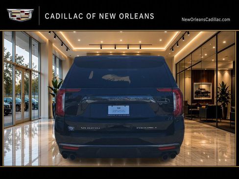 Used 2023 GMC Yukon Denali Ultimate AWD/4WD image 4