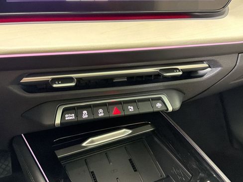 New 2026 Audi Q3 quattro 2.0T image 29