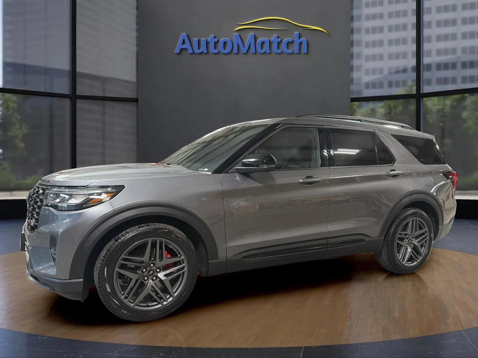 Used 2025 Ford Explorer ST AWD/4WD image 6