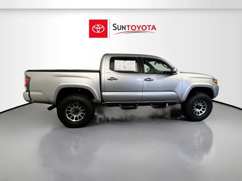 Used 2023 Toyota Tacoma Limited RWD image 2
