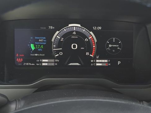 Used 2024 Toyota Tundra Platinum AWD/4WD image 19