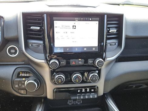 New 2026 RAM 1500 Express AWD/4WD image 17