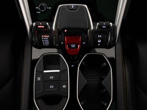 Used 2020 Lamborghini Urus AWD/4WD image 41