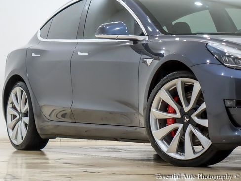 Used 2019 Tesla Model 3 Long Range image 4