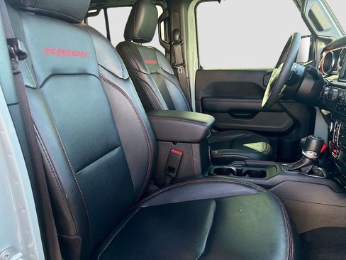 Used 2023 Jeep Wrangler Unlimited Rubicon image 27