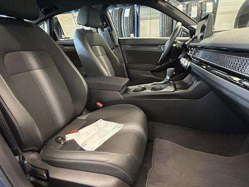 Certified 2025 Honda Civic Sport image 18