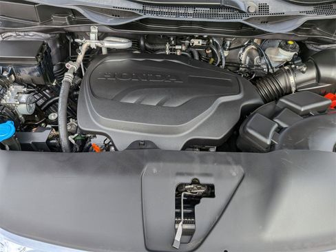 Used 2022 Honda Odyssey Touring image 41