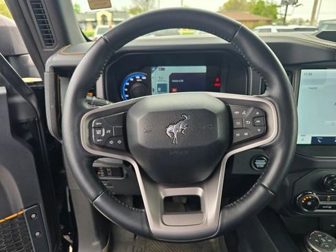 Used 2024 Ford Bronco Badlands AWD/4WD image 21