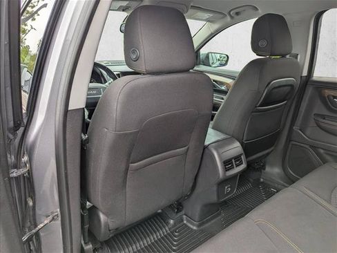 Used 2020 GMC Terrain SLE w/ Driver Convenience Package FWD image 23