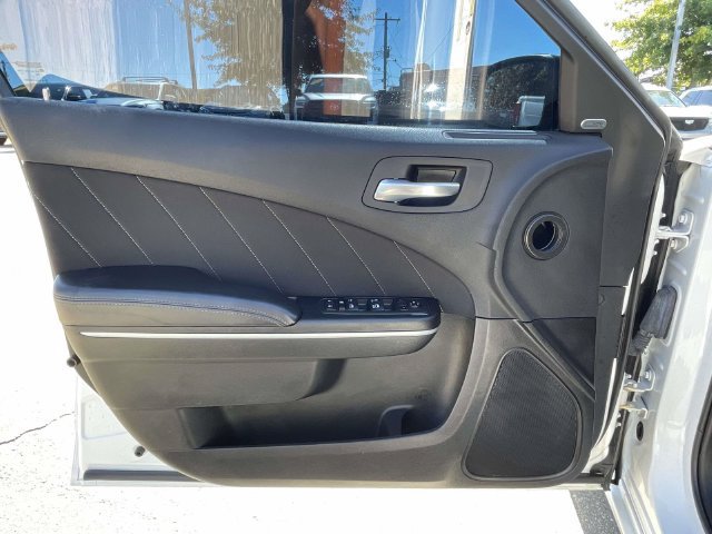 Used 2023 Dodge Charger SXT RWD image 17