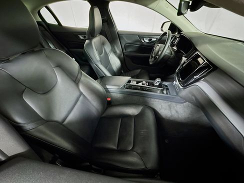 Used 2024 Volvo S60 B5 Core image 26