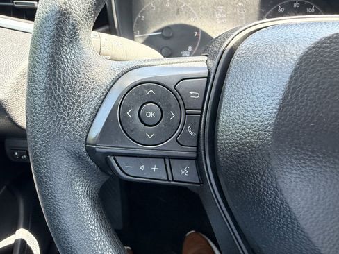 Used 2025 Toyota Corolla LE FWD image 23