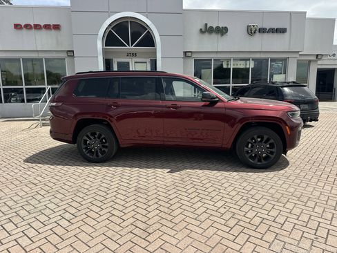 New 2026 Jeep Grand Cherokee L Limited AWD/4WD image 6