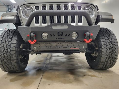 Used 2022 Jeep Wrangler Unlimited Sahara w/ LED Lighting Group AWD/4WD image 36