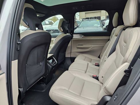 New 2026 Volvo EX90 Ultra AWD/4WD image 17