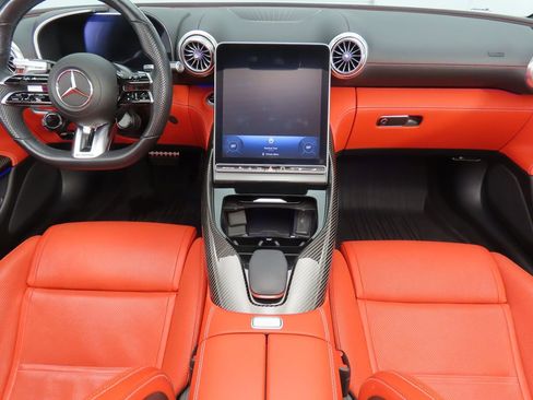 Used 2022 Mercedes-Benz SL 55 AMG 4MATIC image 21