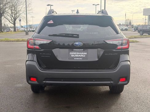 Used 2025 Subaru Outback Onyx Edition image 6