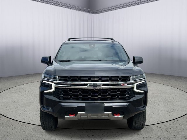 Used 2022 Chevrolet Tahoe Z71 w/ Luxury Package AWD/4WD image 4