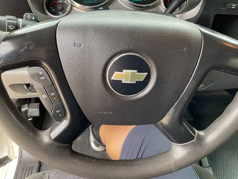 Used 2014 Chevrolet Silverado 3500 W/T AWD/4WD image 21