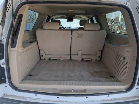 Used 2010 Chevrolet Suburban LTZ image 21