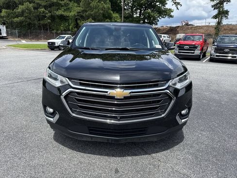 Used 2021 Chevrolet Traverse LT w/ LT Premium Package FWD image 2