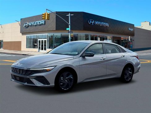 New 2026 Hyundai Elantra SEL Sport Premium FWD image 2