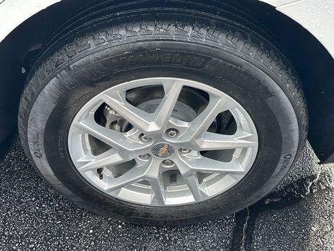 Used 2023 Chevrolet Equinox LT FWD image 25