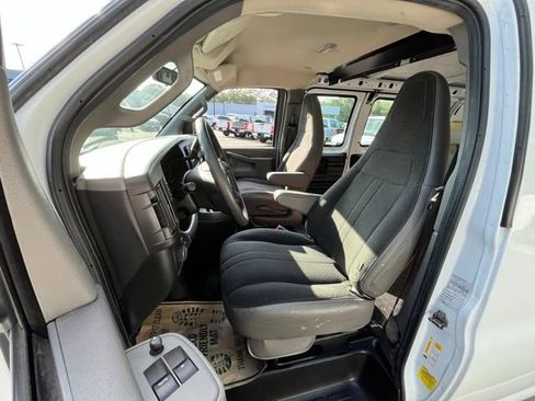 Used 2022 Chevrolet Express 2500 w/ Driver Convenience Package image 16