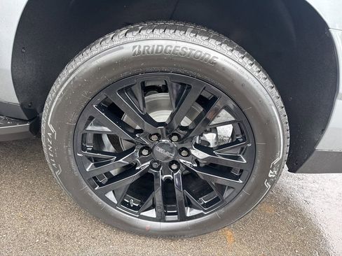 New 2026 GMC Yukon XL Elevation w/ LPO, Elevation Black Package image 32