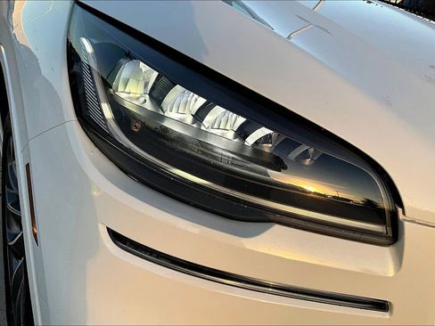 Used 2023 Lincoln Aviator Grand Touring w/ Class IV Trailer Tow Package image 39