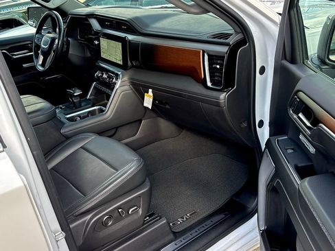 Used 2024 GMC Sierra 1500 Denali w/ Denali Reserve Package image 28