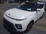Used 2020 Kia Soul EX image 3