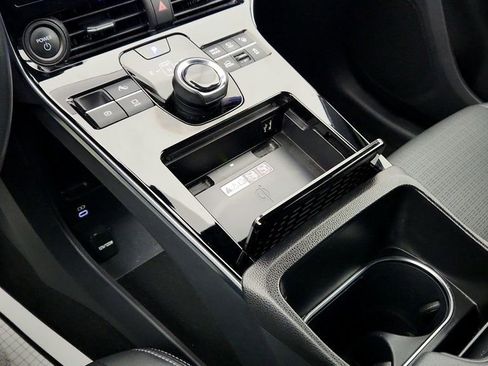 Used 2023 Subaru Solterra AWD image 16