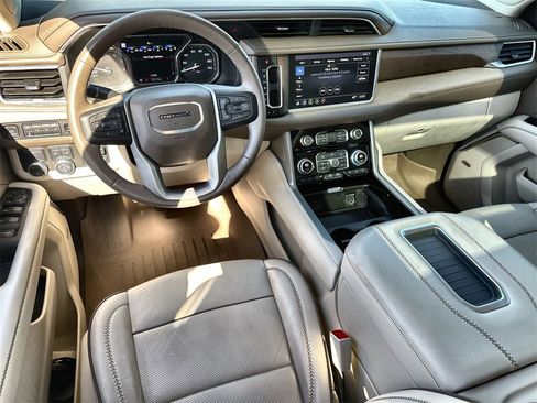 Used 2021 GMC Yukon Denali w/ Denali Ultimate Package image 20