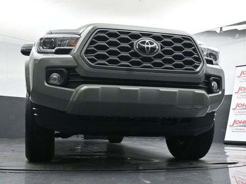 Used 2023 Toyota Tacoma TRD Sport image 34