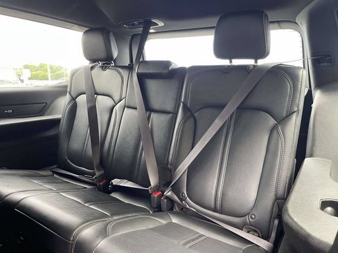 Used 2024 Jeep Wagoneer Series II w/ Flexible Seating Group AWD/4WD image 22