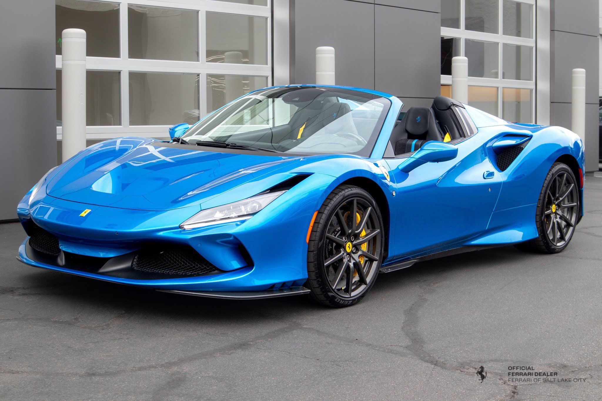 Used 2022 Ferrari F8 Tributo RWD image 1
