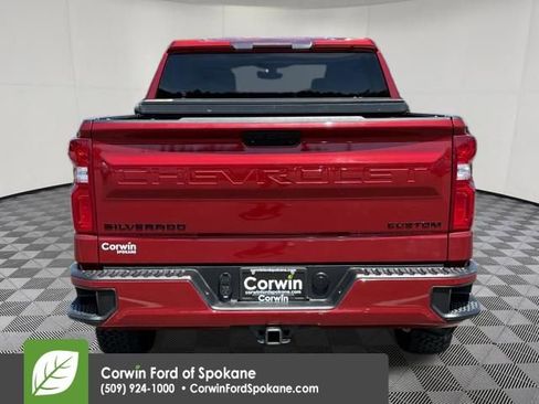 Used 2022 Chevrolet Silverado 1500 Custom w/ LPO, Blackout Package AWD/4WD image 15