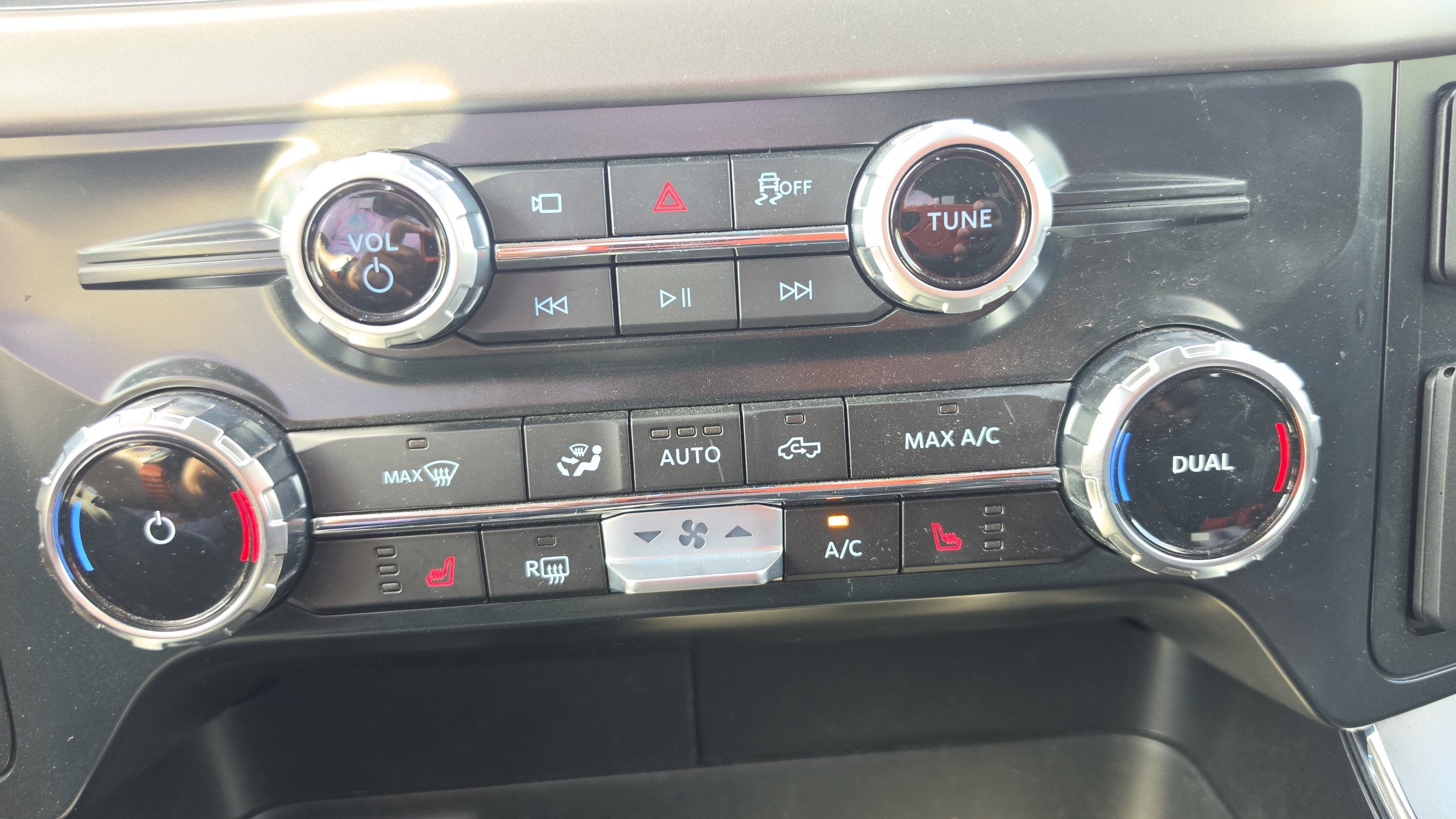 Used 2025 Ford F150 XLT w/ Equipment Group 302A MID RWD image 18
